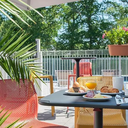 Comfort La Beaujoire ホテル 3*